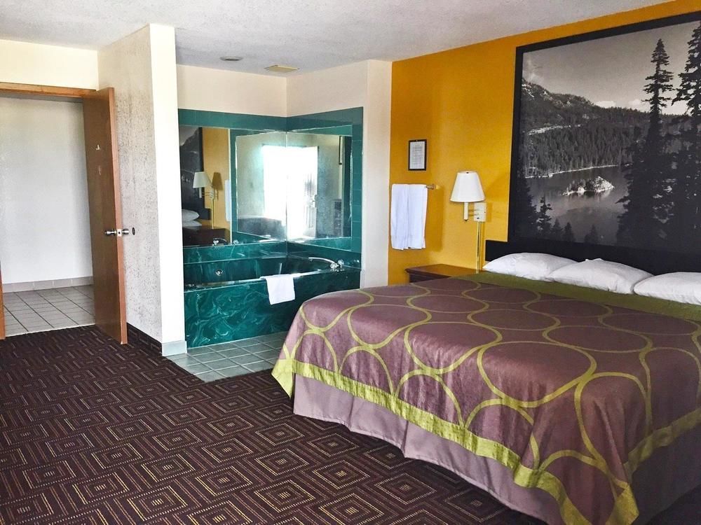 Super 8 By Wyndham Seguin Hotel Buitenkant foto